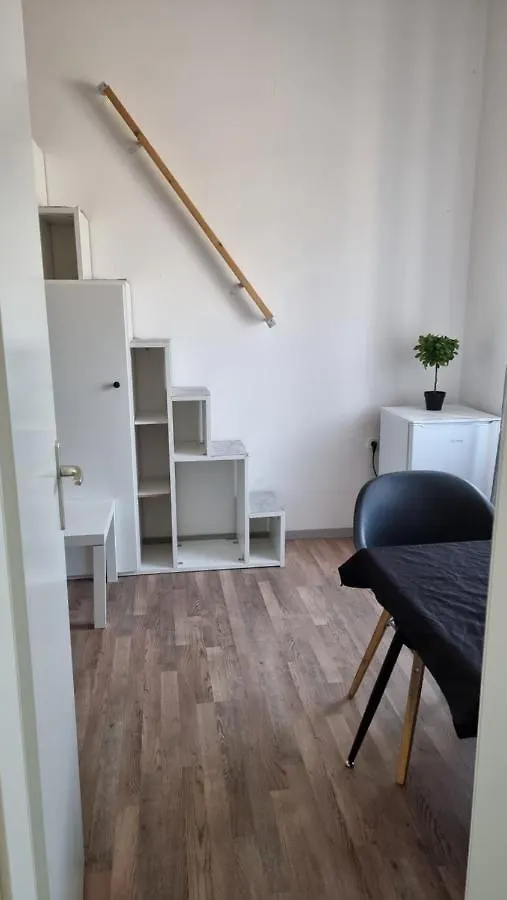 Paris Apartment Ljubljana 0*,